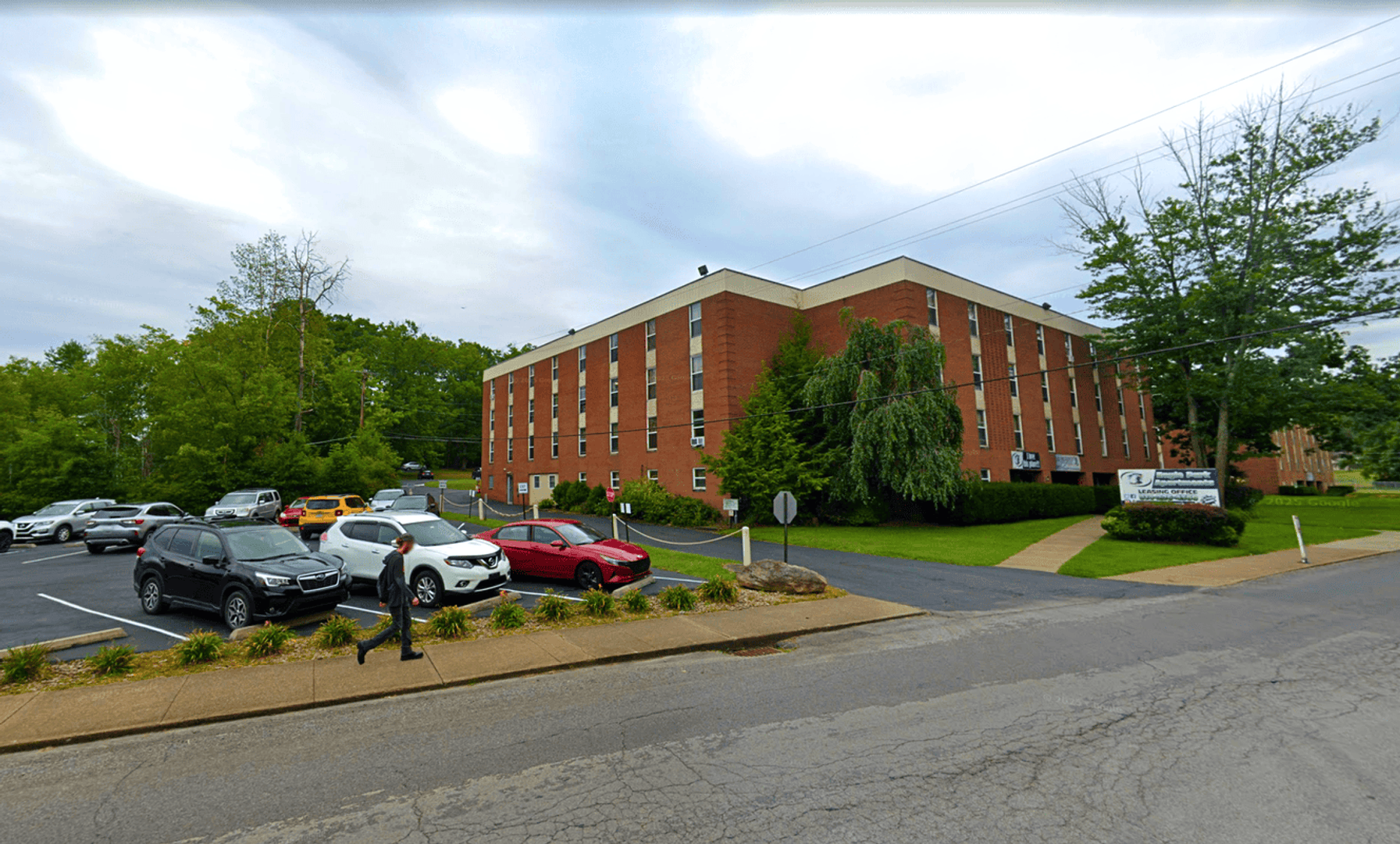 Clarion Apartment: 301 Grand Avenue