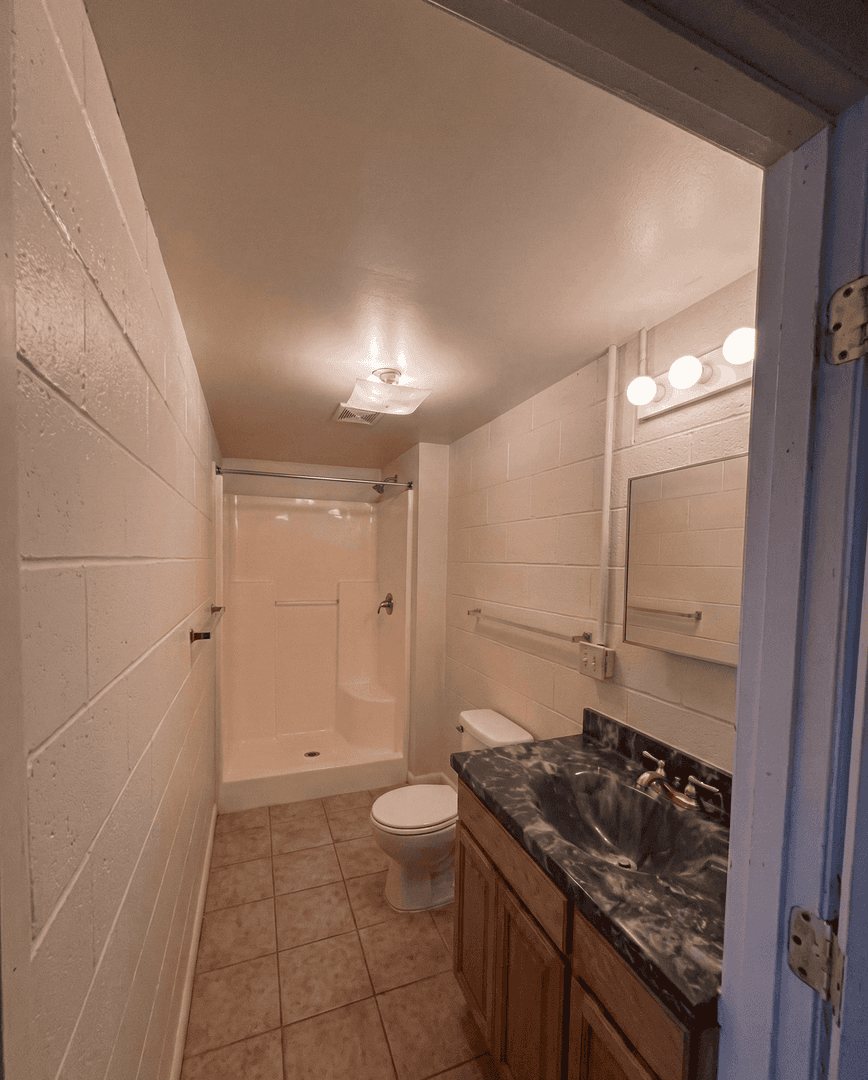 Slippery Rock Apartment: 215 Cornish Drive