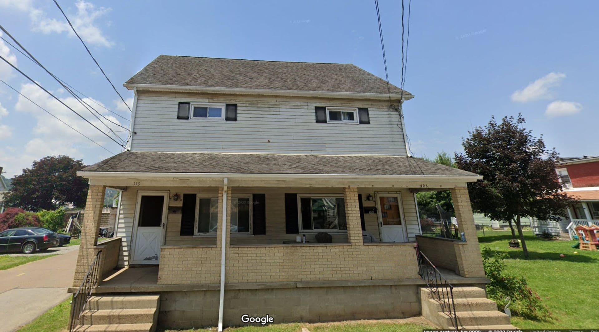 Coraoplis Townhome: 108 -110 Mulberry St