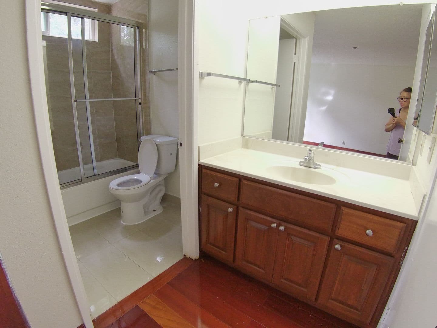 Los Angeles Apartment: 424 Veteran Avenue
