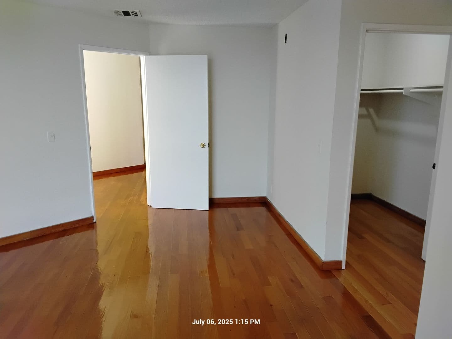 Los Angeles Apartment: 10811 Ashton Ave.