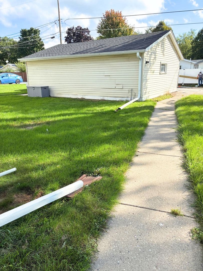 Waukesha Townhome: 1623 Oakdale Drive