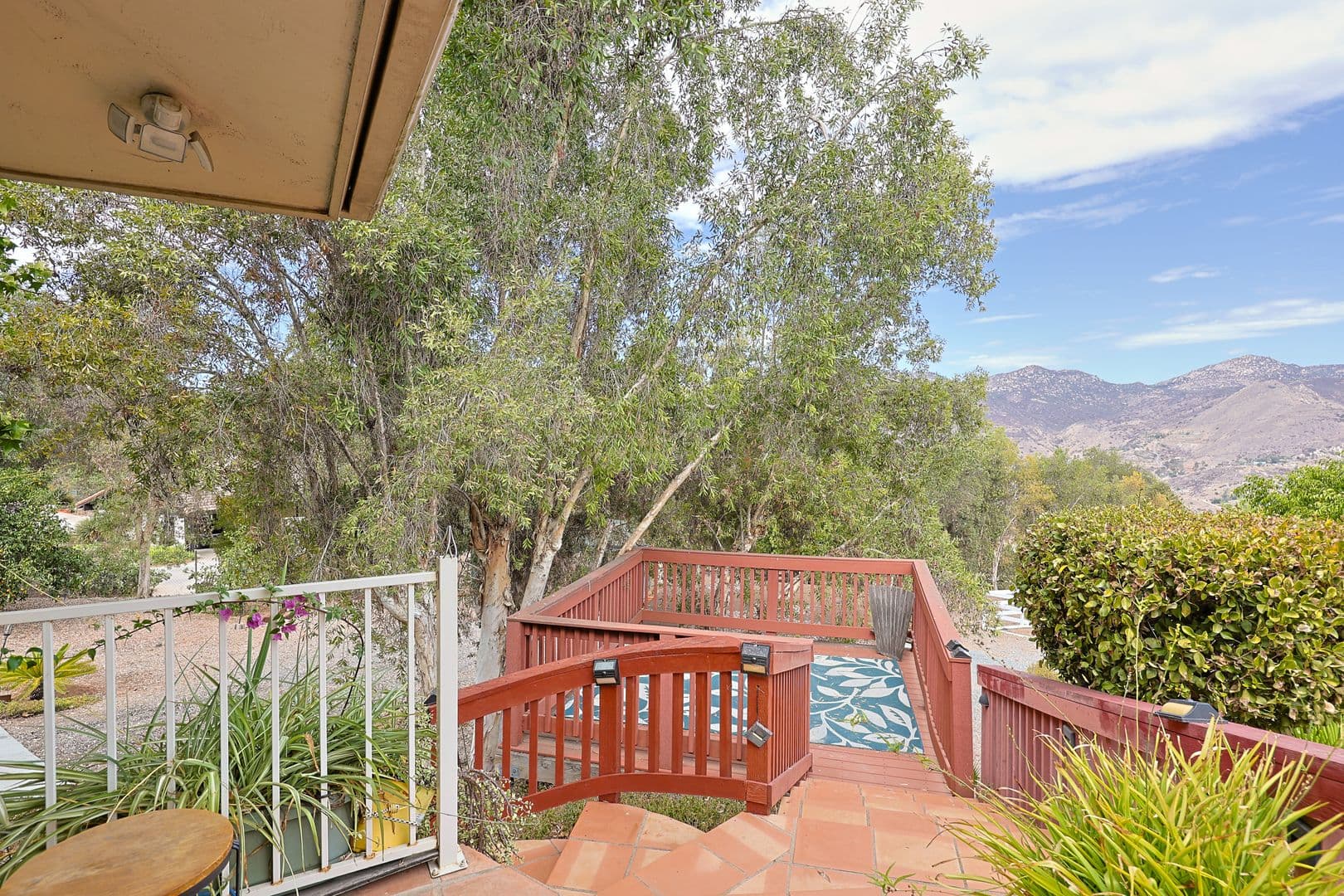 El Cajon Apartment: 10610 Quail Canyon Rd