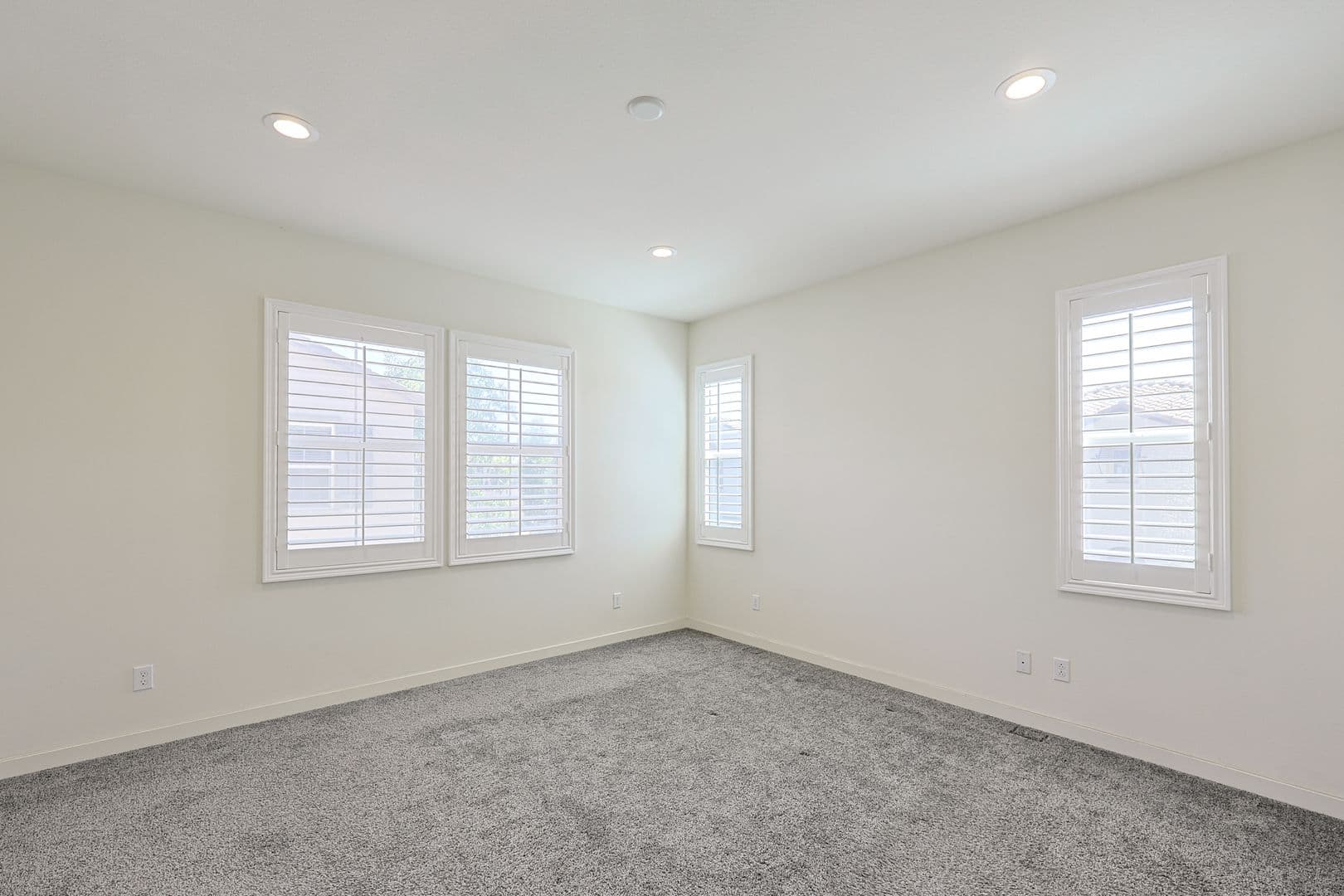 Oceanside House: 4110 Mission Tree Way