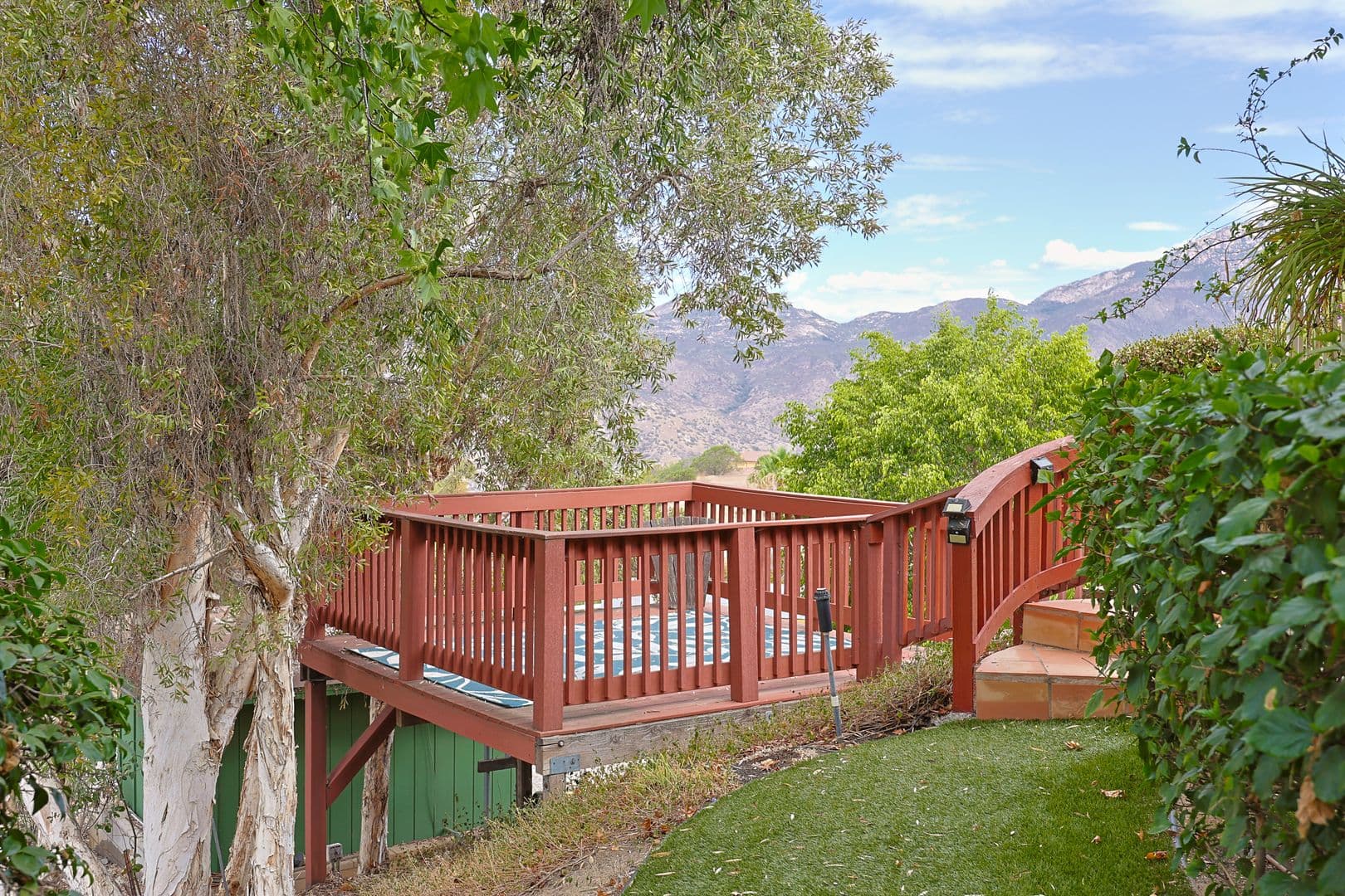 El Cajon Apartment: 10610 Quail Canyon Rd