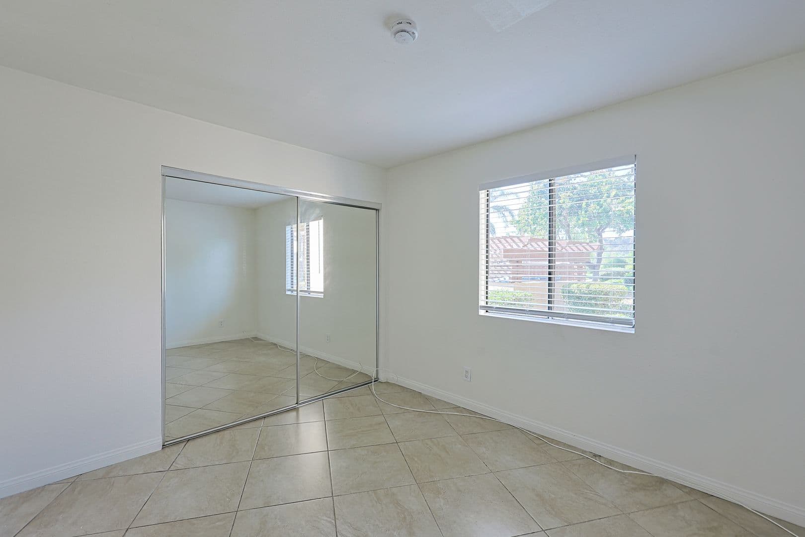 El Cajon House: 12190 Cuyamaca College Dr E #1301