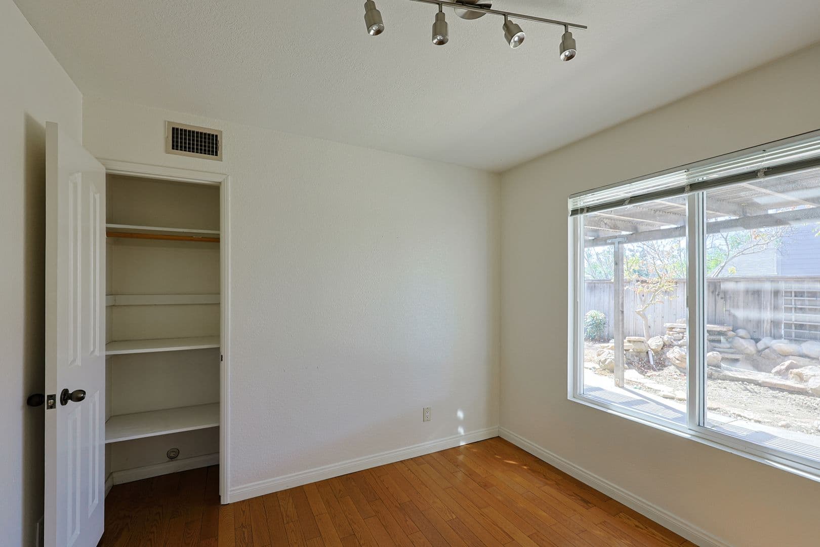 Vista House: 1249 Girard Ct