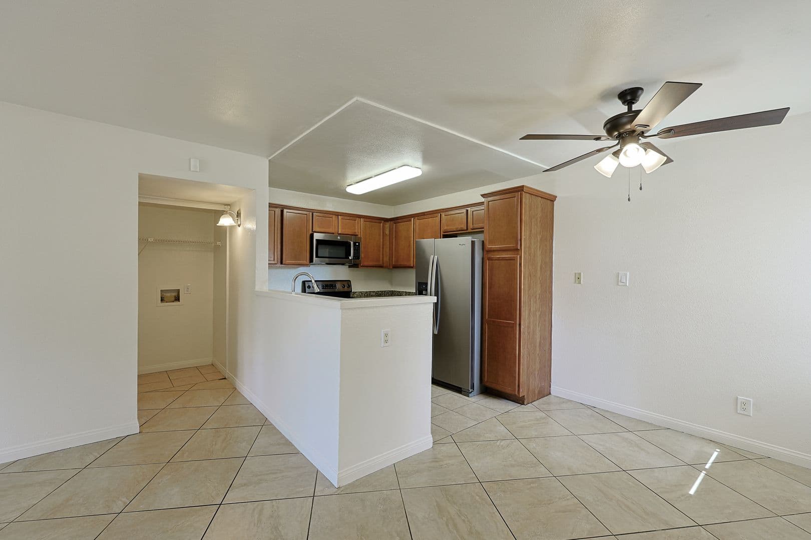 El Cajon House: 12190 Cuyamaca College Dr E #1301