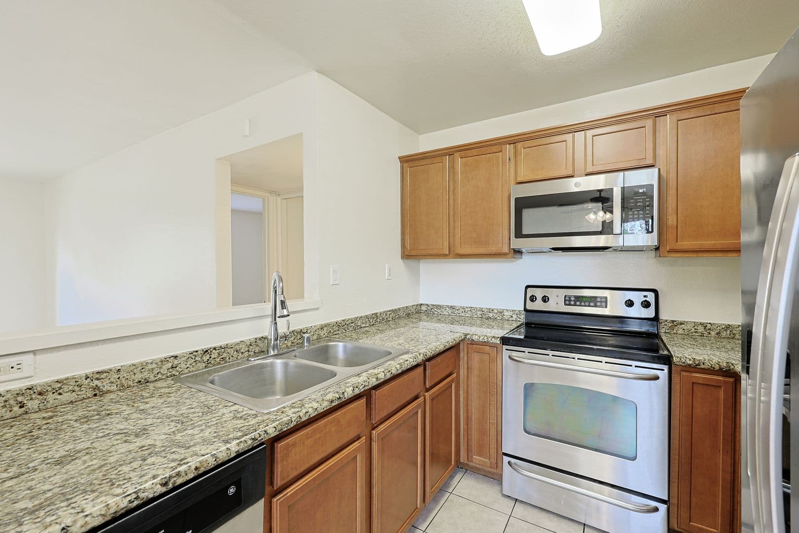 El Cajon House: 12190 Cuyamaca College Dr E #1301