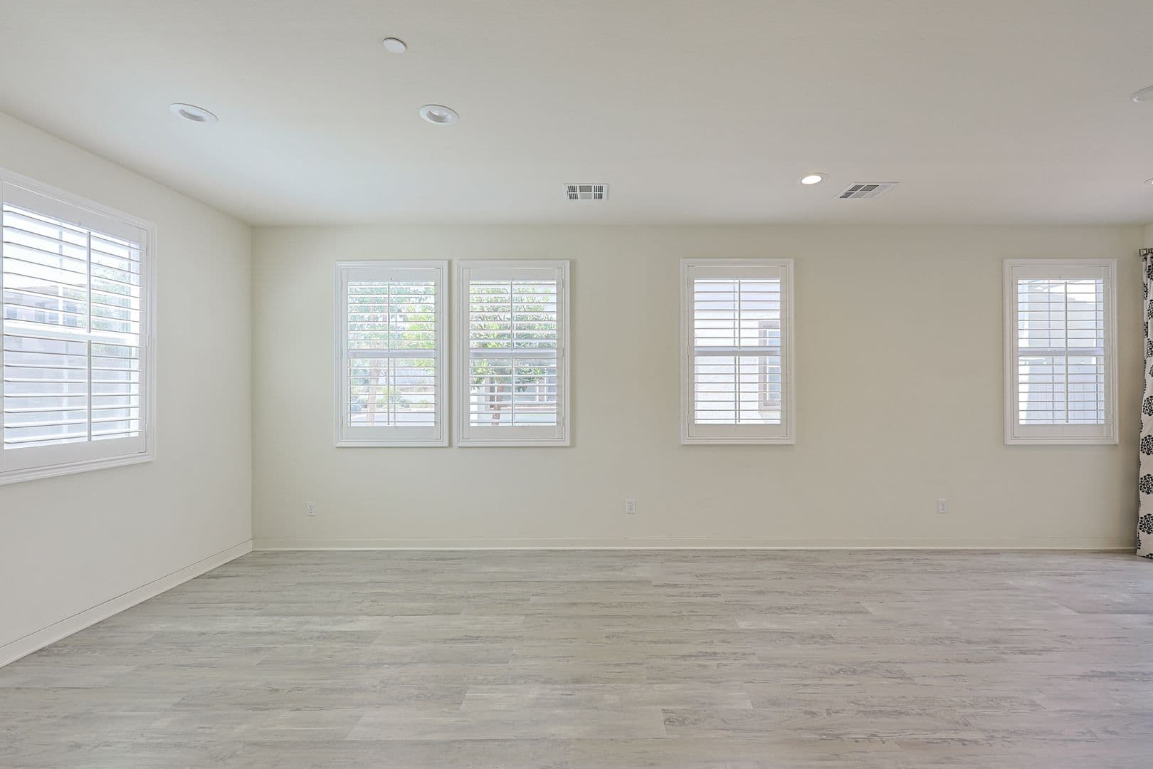Oceanside House: 4110 Mission Tree Way