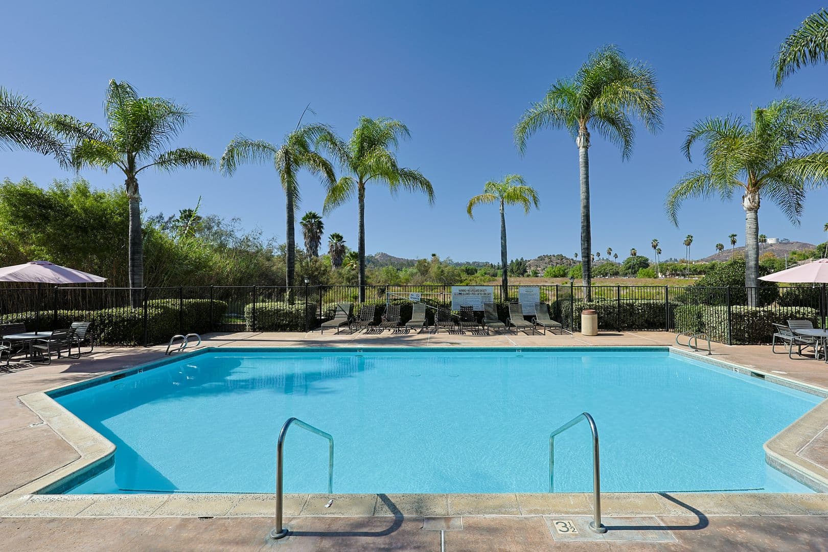 El Cajon House: 12190 Cuyamaca College Dr E #1301