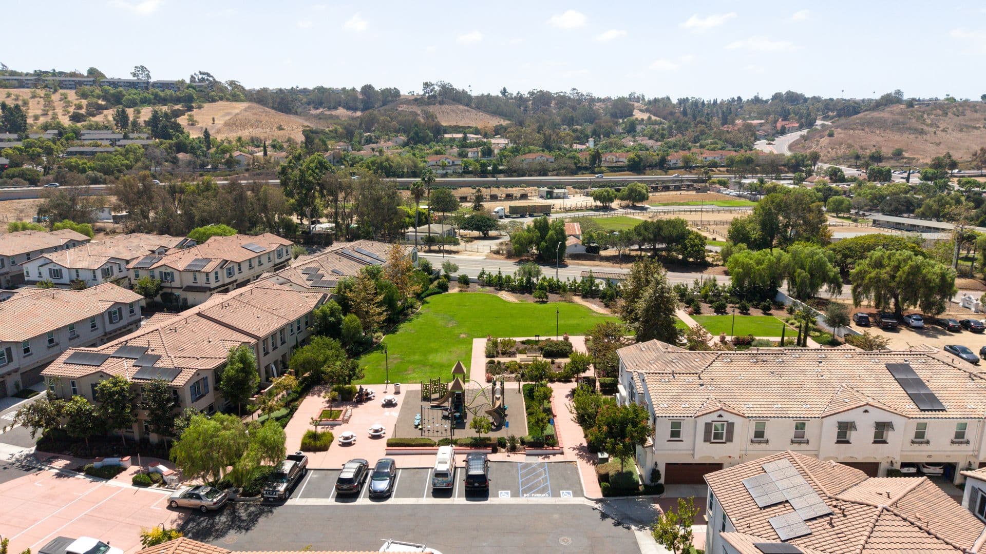 Oceanside House: 4110 Mission Tree Way
