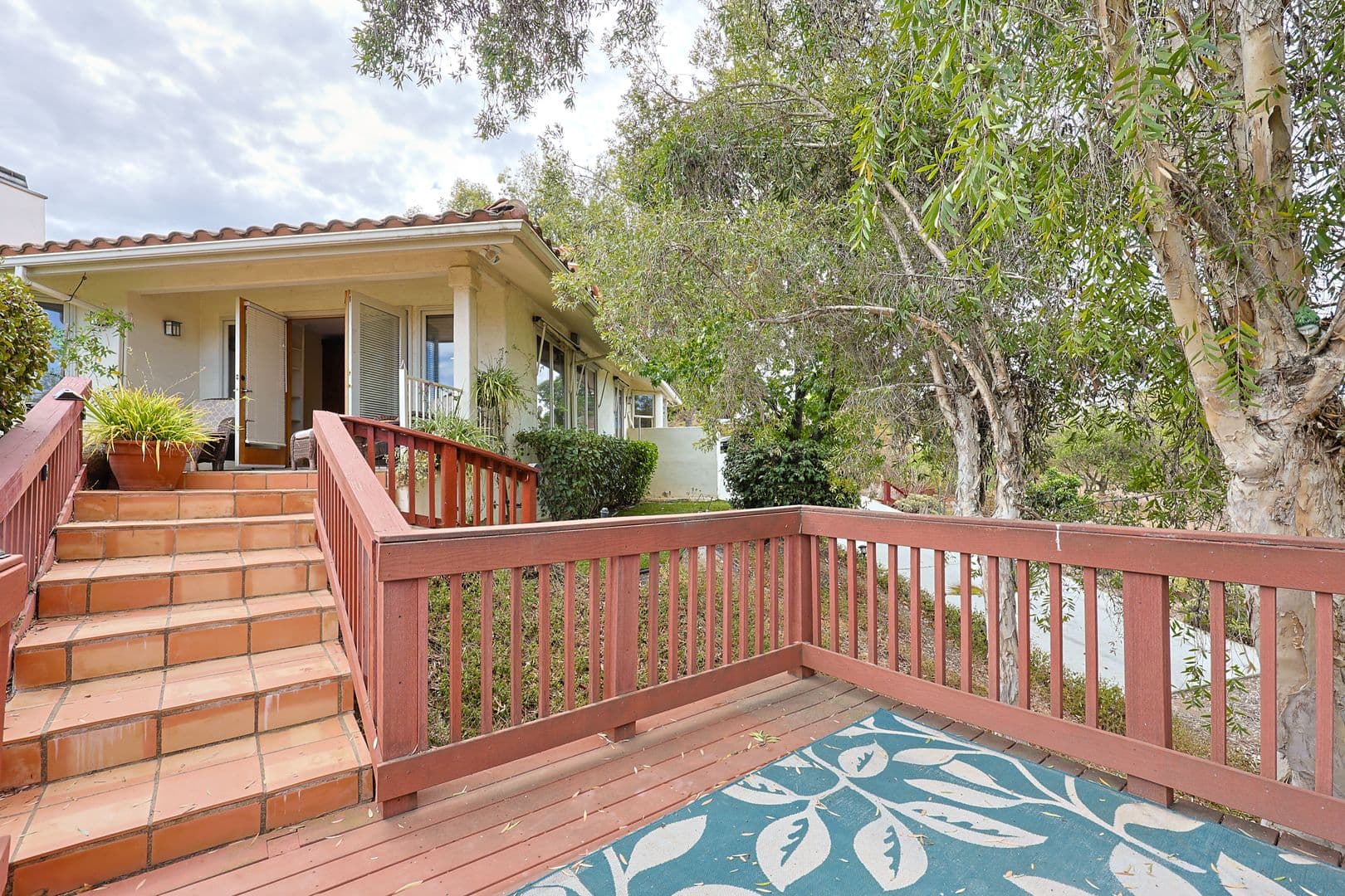 El Cajon Apartment: 10610 Quail Canyon Rd