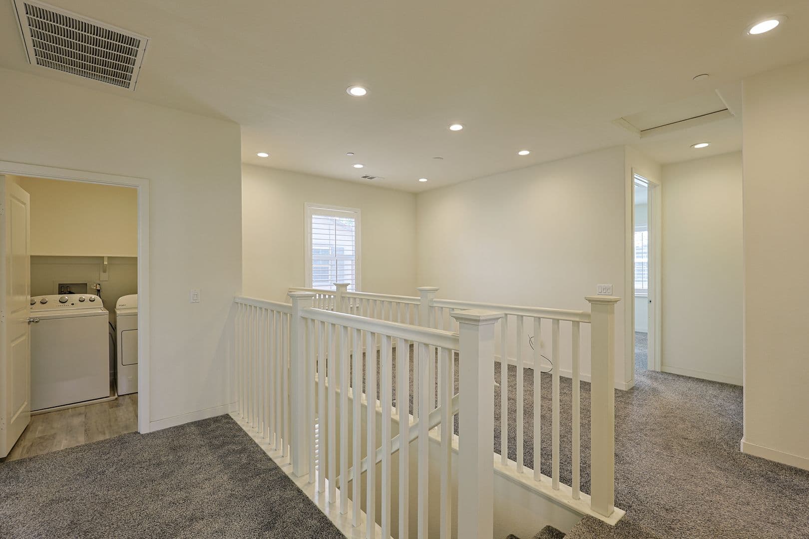 Oceanside House: 4110 Mission Tree Way