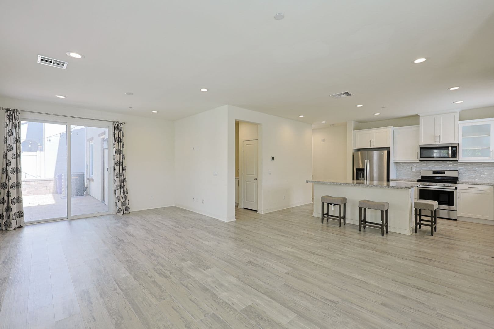 Oceanside House: 4110 Mission Tree Way