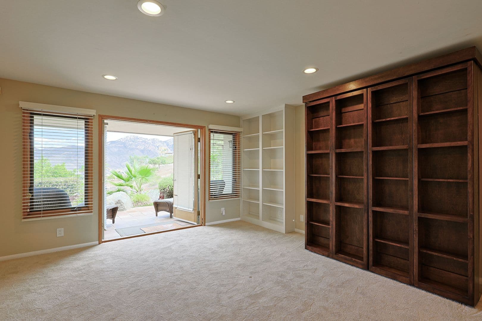 El Cajon Apartment: 10610 Quail Canyon Rd