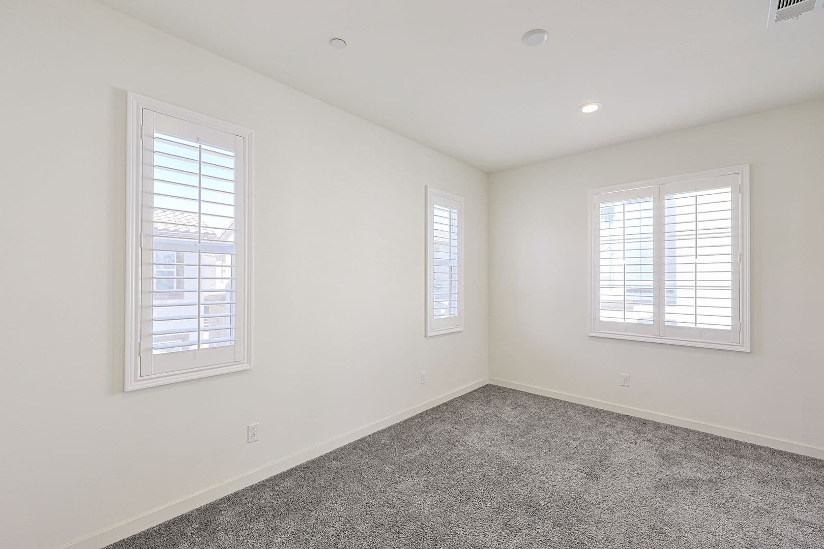 Oceanside House: 4110 Mission Tree Way
