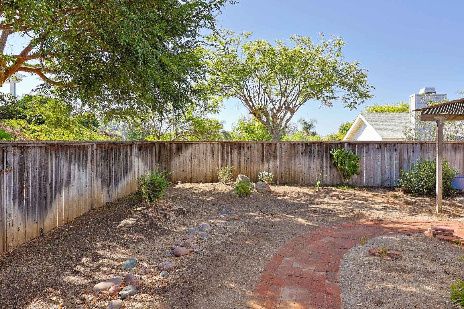 Vista House: 1249 Girard Ct