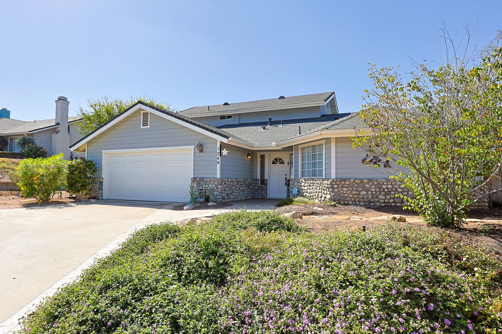 Vista House: 1249 Girard Ct