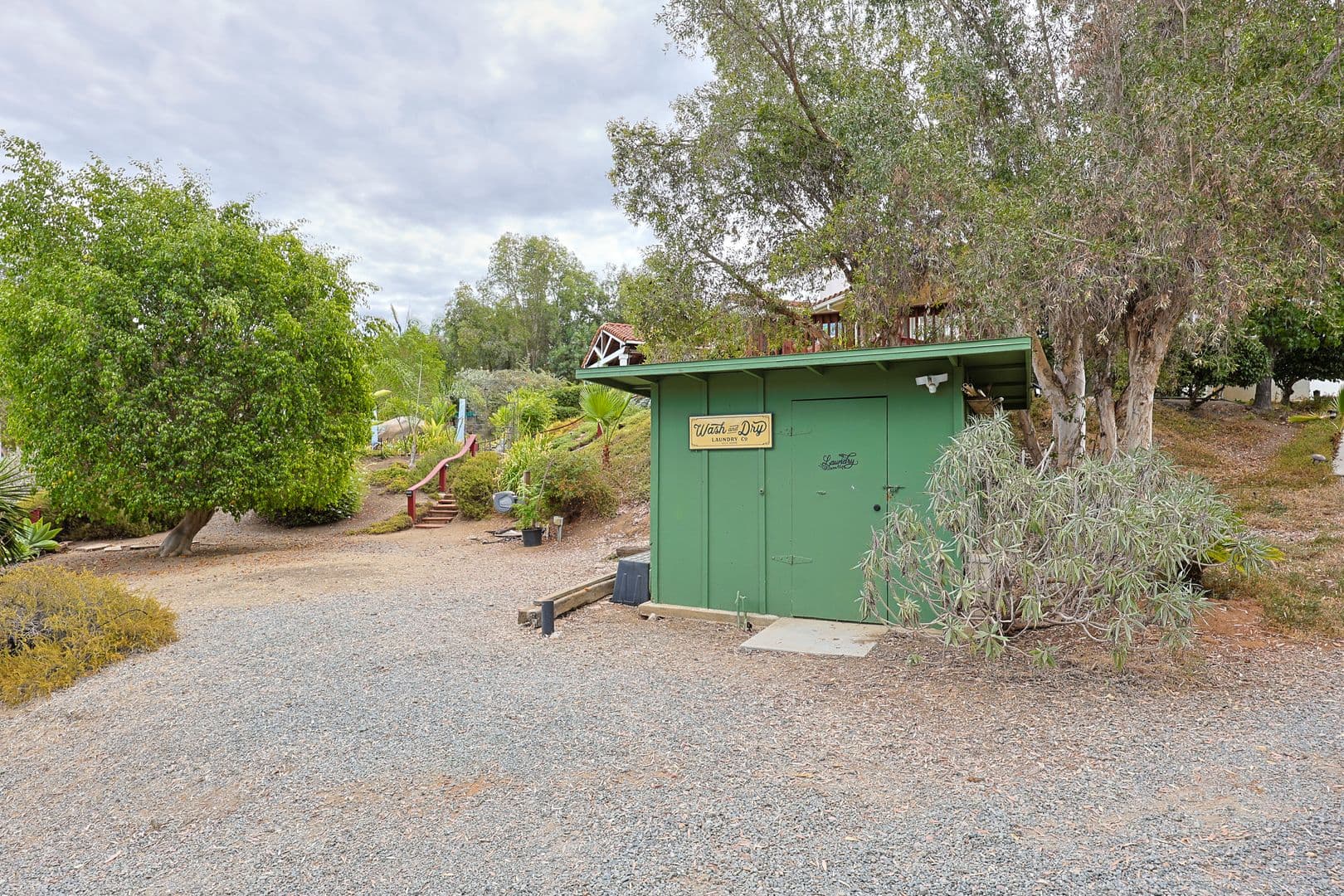 El Cajon Apartment: 10610 Quail Canyon Rd