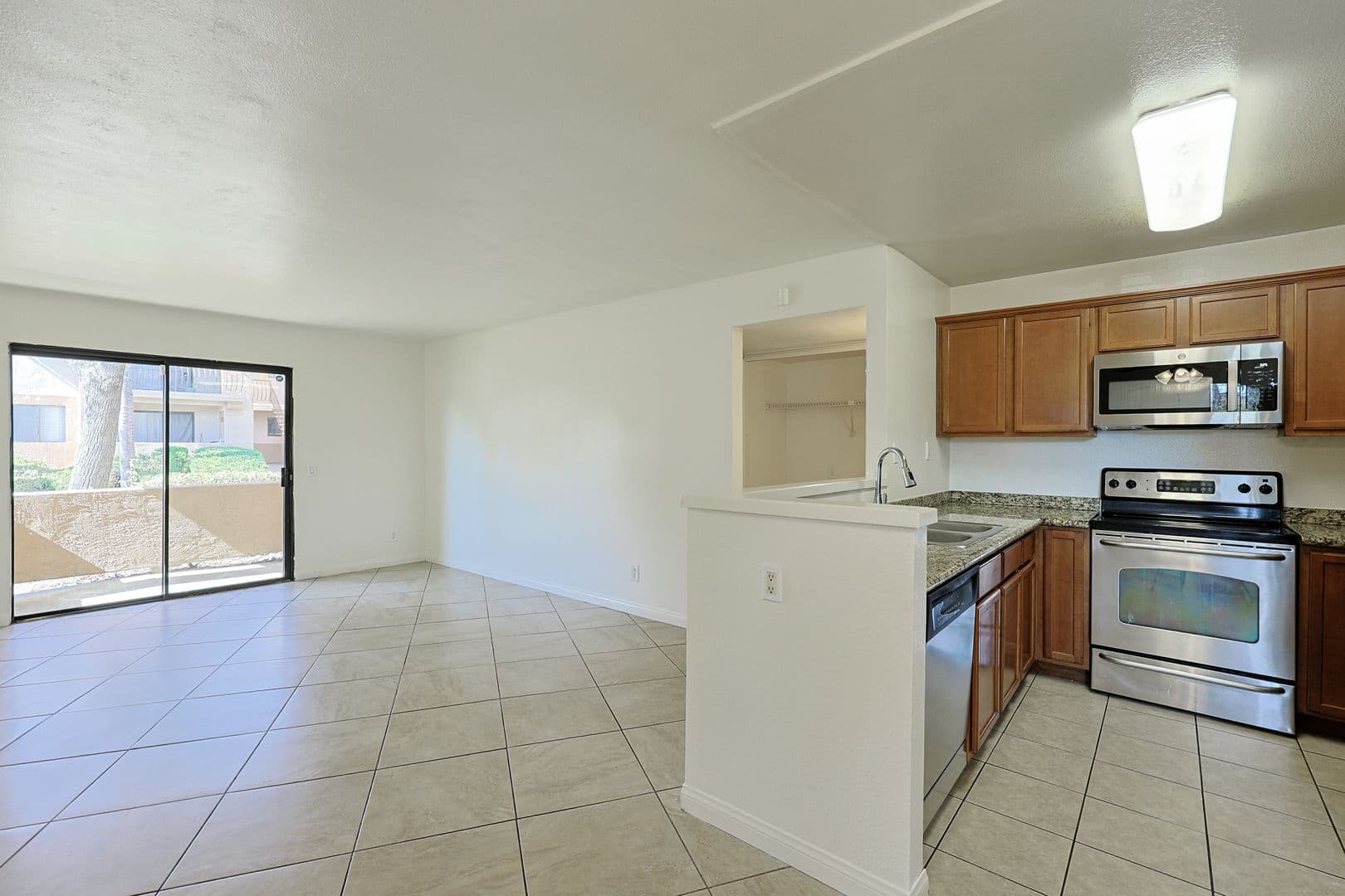 El Cajon House: 12190 Cuyamaca College Dr E #1301