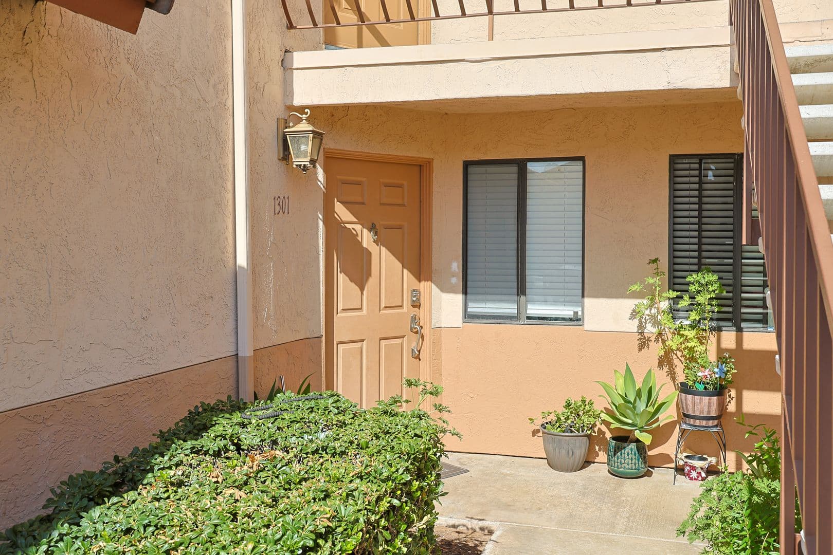 El Cajon House: 12190 Cuyamaca College Dr E #1301