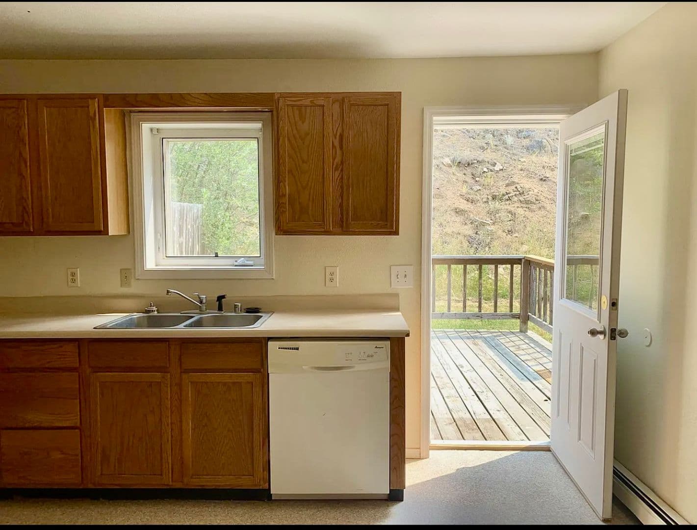 Clancy Apartment: 470 Hwy 282