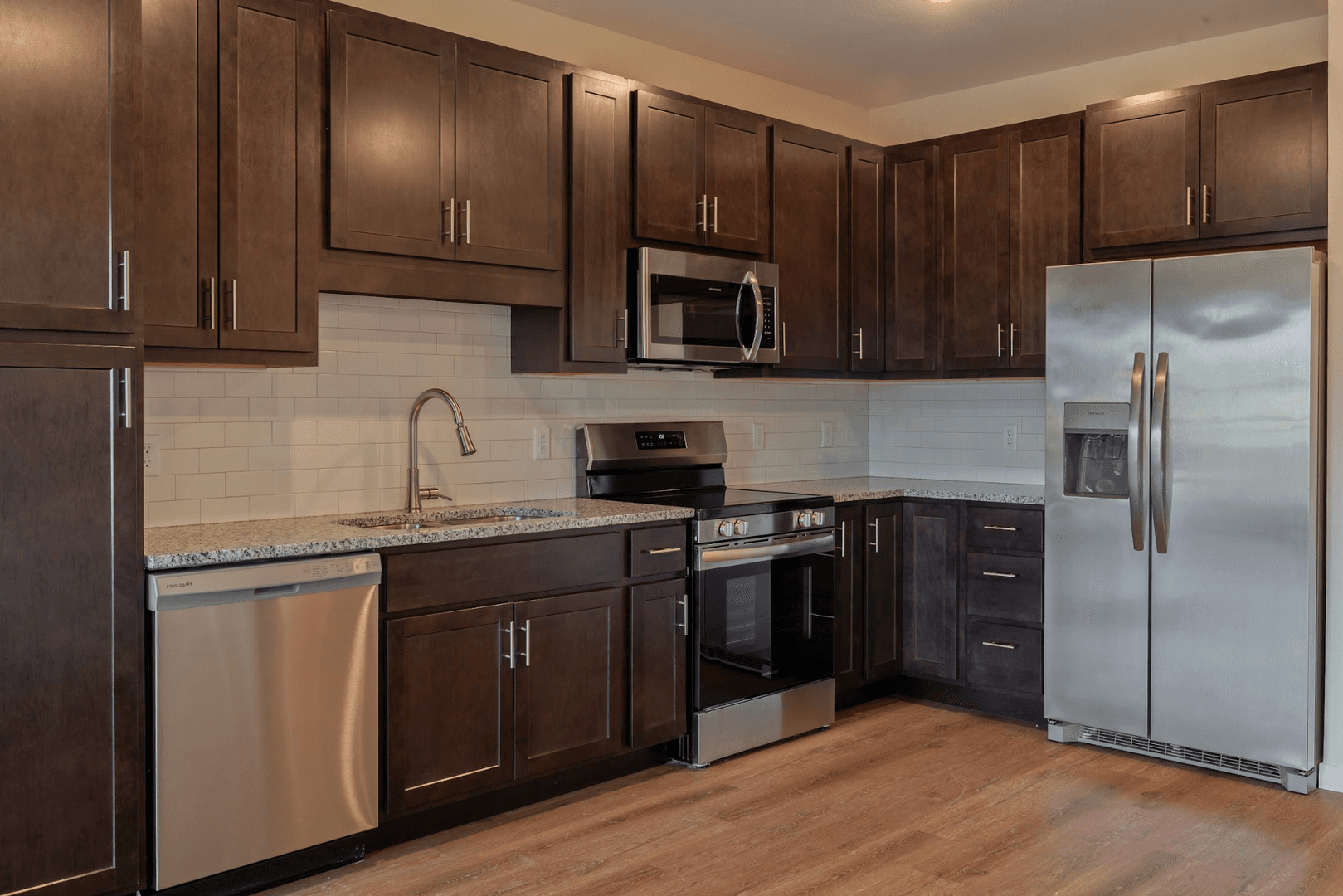 Helena Apartment: 2845 N. Sanders St. - Summerville Flats