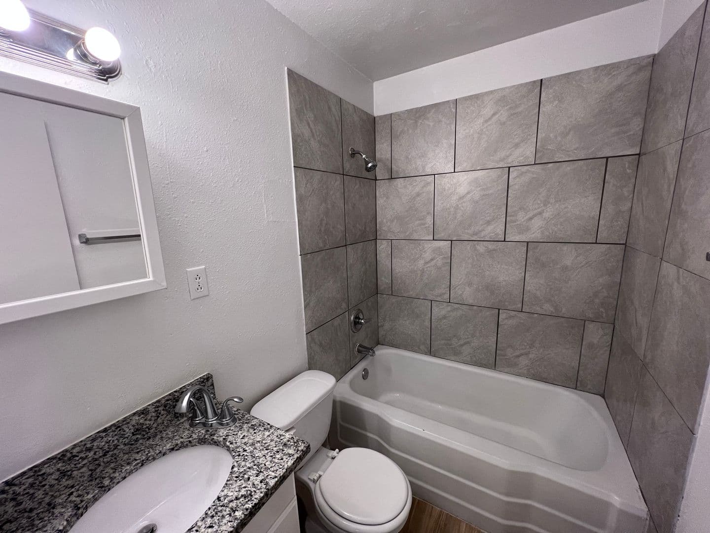 Lubbock Apartment: Boston and 44th St