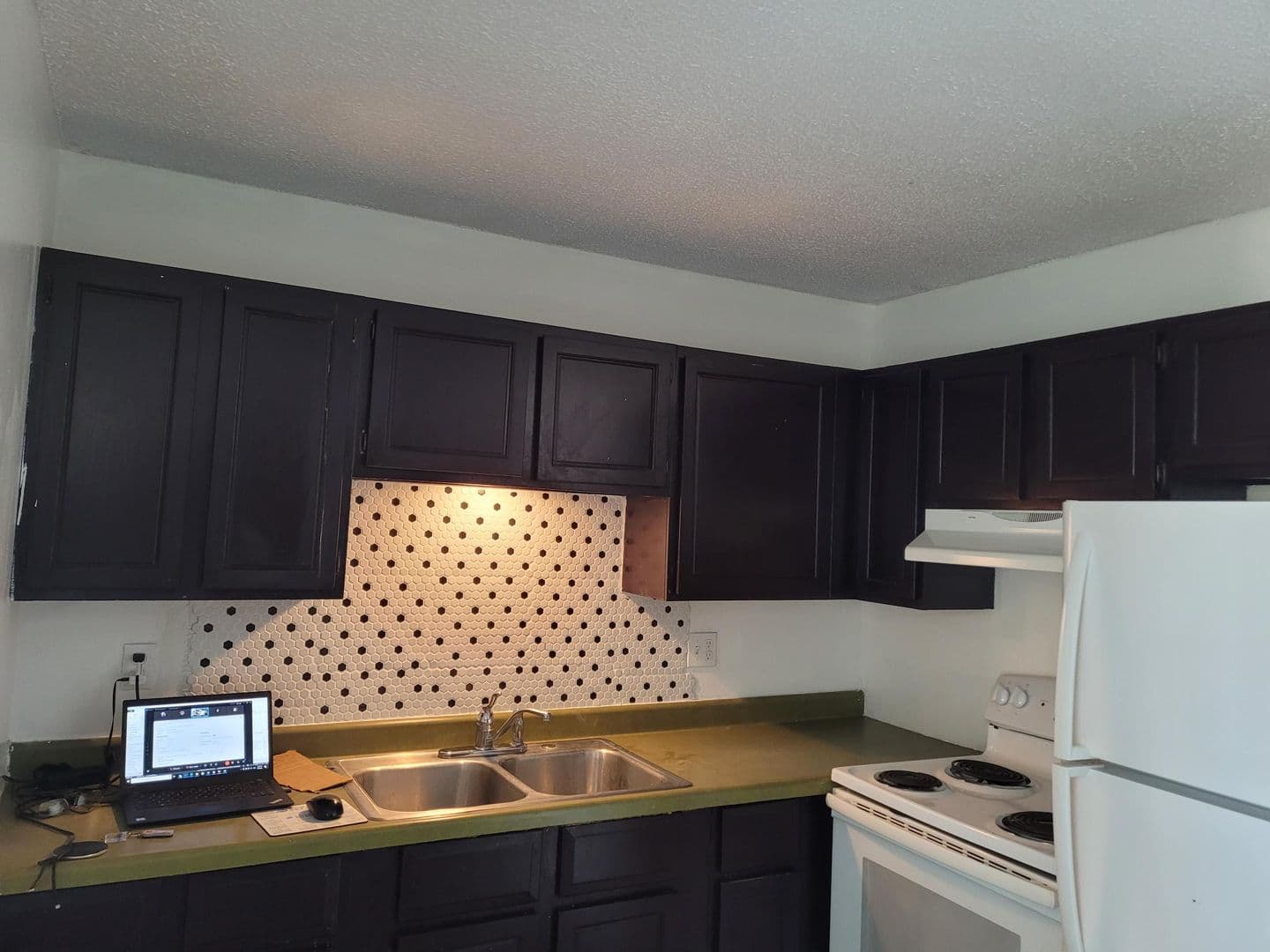 Becker Apartment: 12051 Hancock Street SE