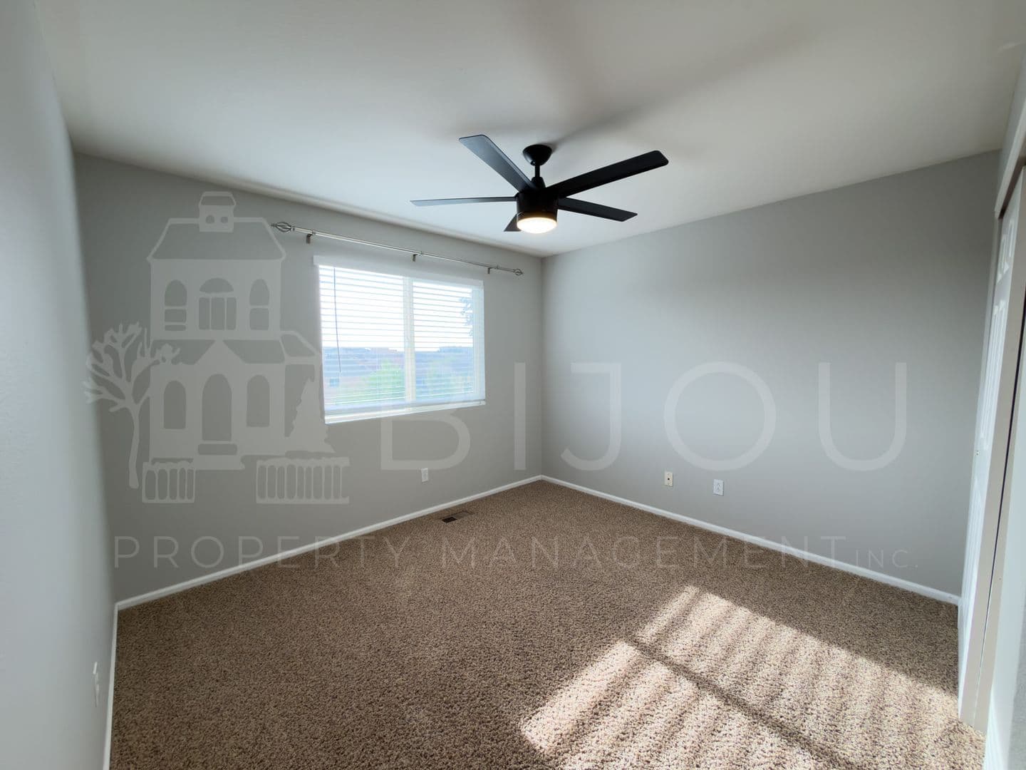 Colorado Springs House: 3739 Range Dr