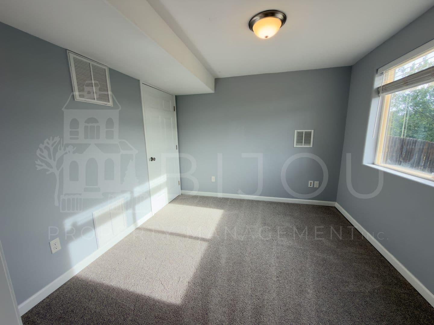 Colorado Springs House: 3739 Range Dr