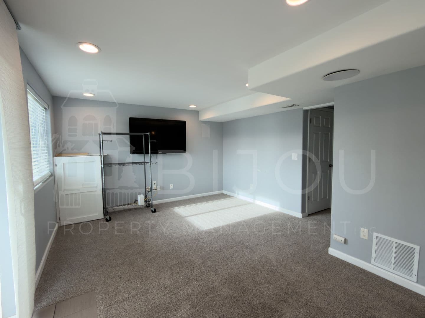 Colorado Springs House: 3739 Range Dr