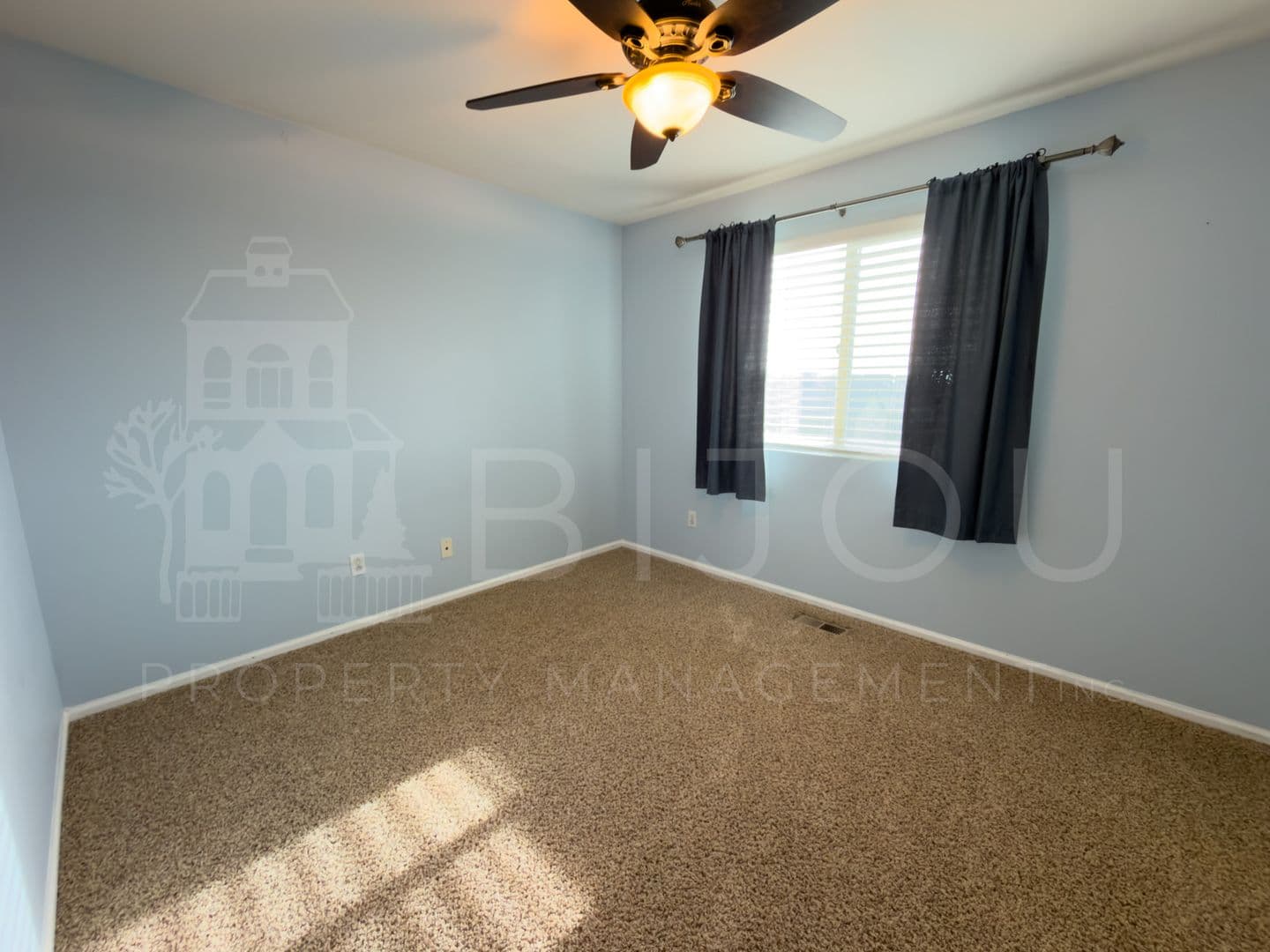 Colorado Springs House: 3739 Range Dr