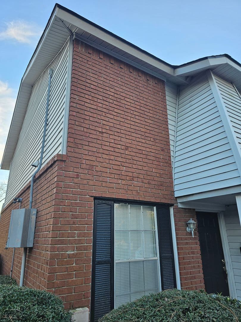 Savannah House: 59 Knollwood Circle
