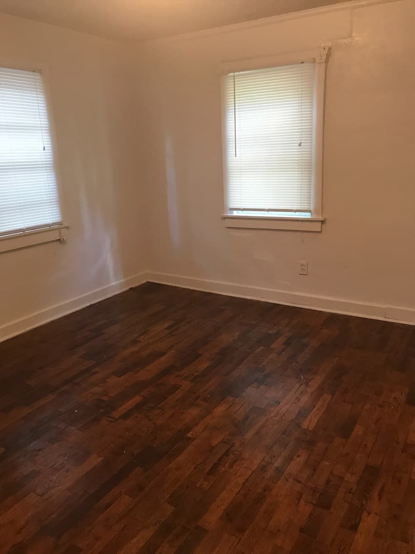 Savannah House: 715 West 46th St.