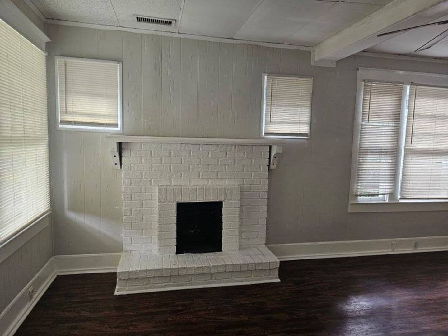 Savannah House: 2140 New York Ave.