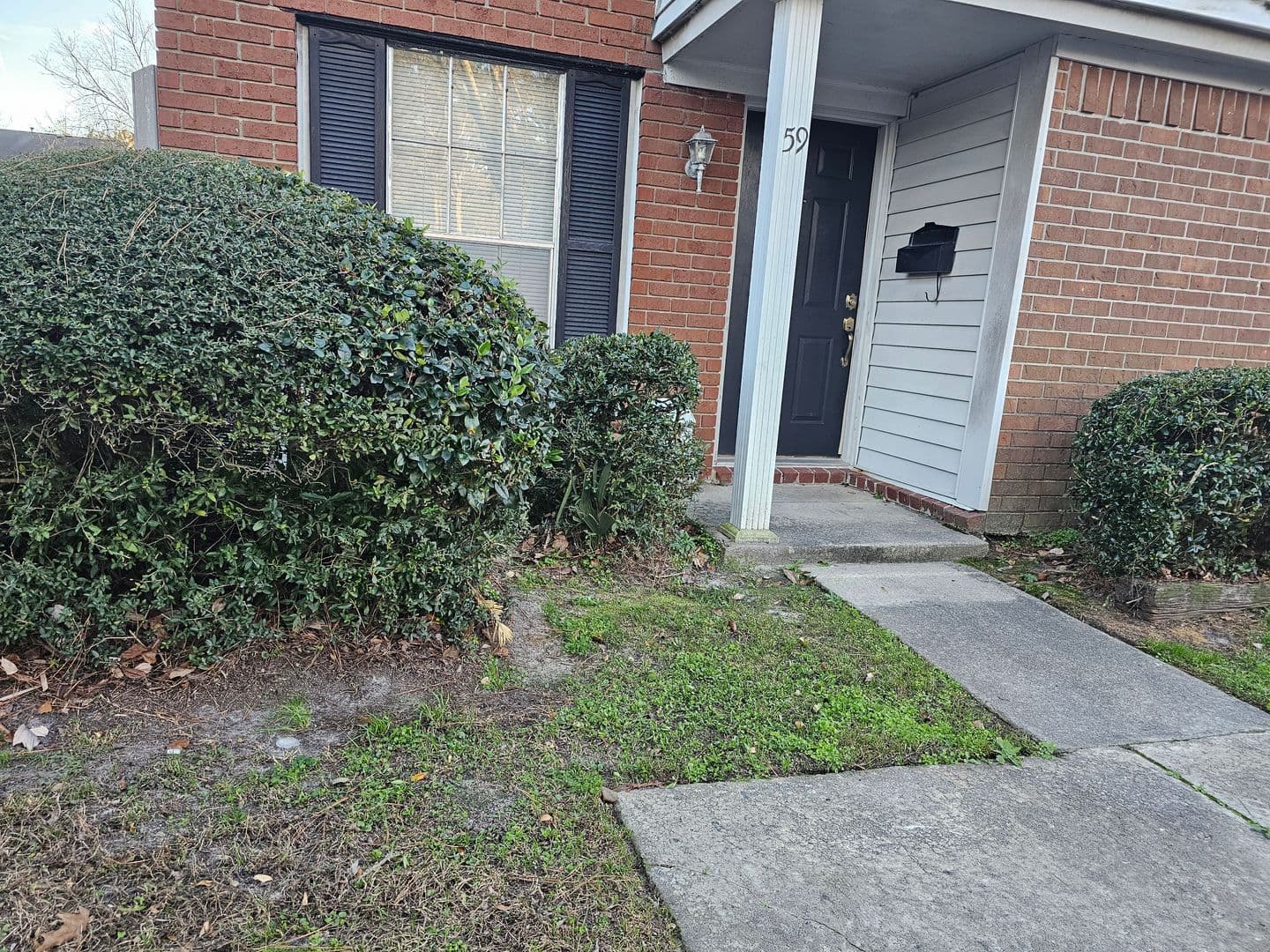 Savannah House: 59 Knollwood Circle