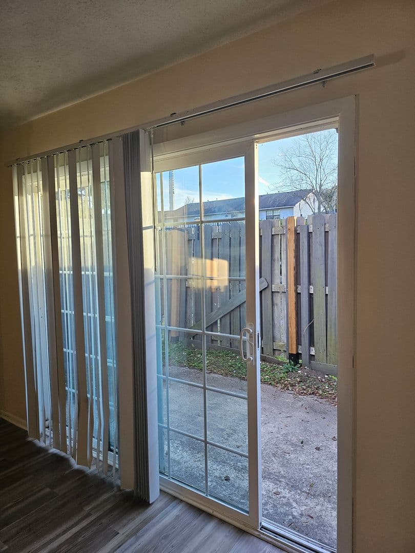 Savannah House: 59 Knollwood Circle