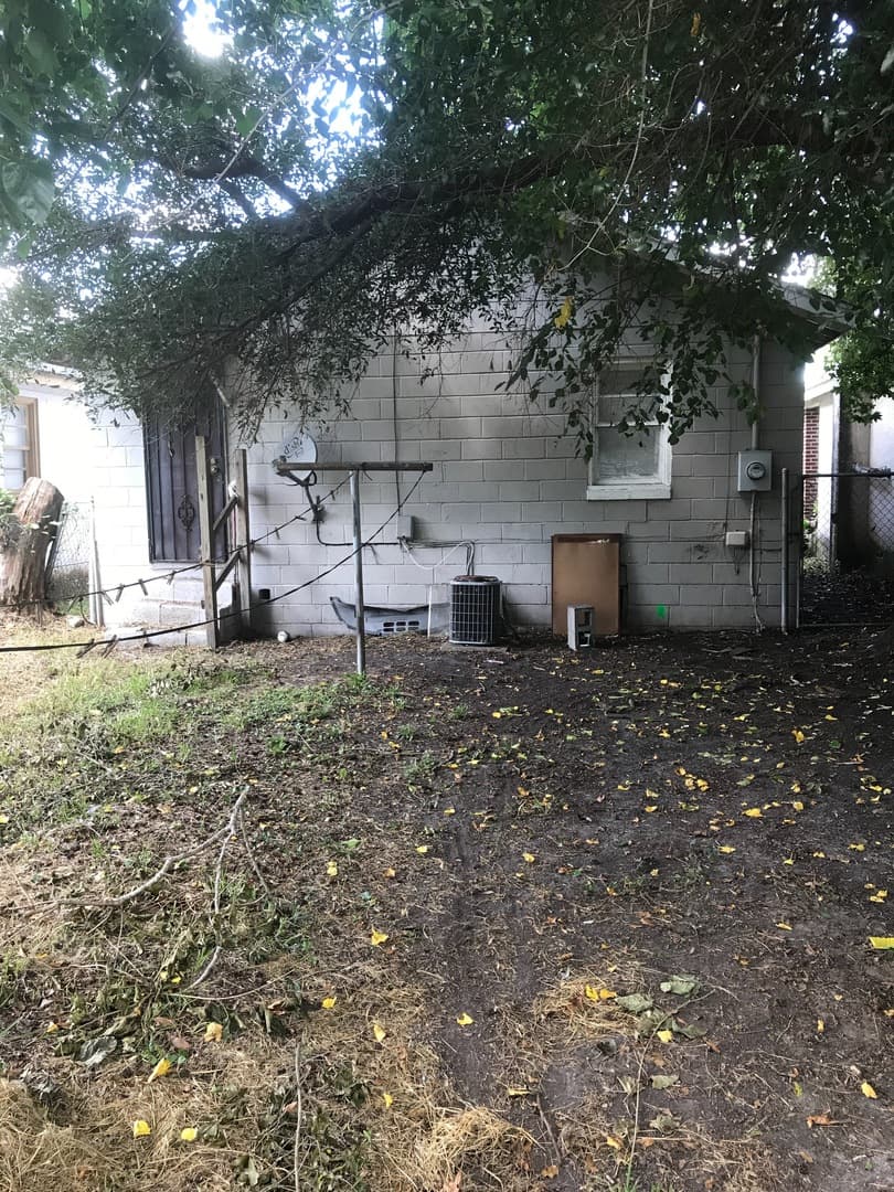 Savannah House: 715 West 46th St.