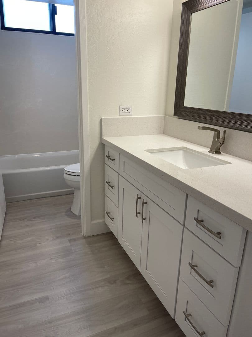 AIEA Condo: 98-501 KOAUKA LP #1406