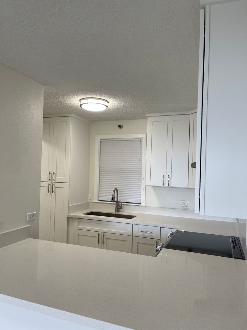 AIEA Condo: 98-501 KOAUKA LP #1406