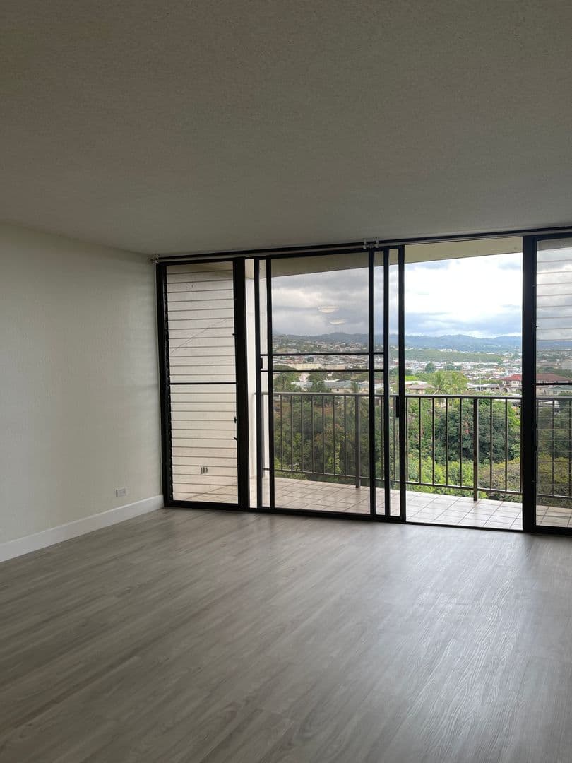 AIEA Condo: 98-501 KOAUKA LP #1406