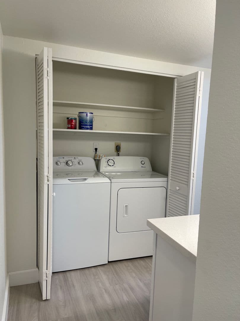 AIEA Condo: 98-501 KOAUKA LP #1406
