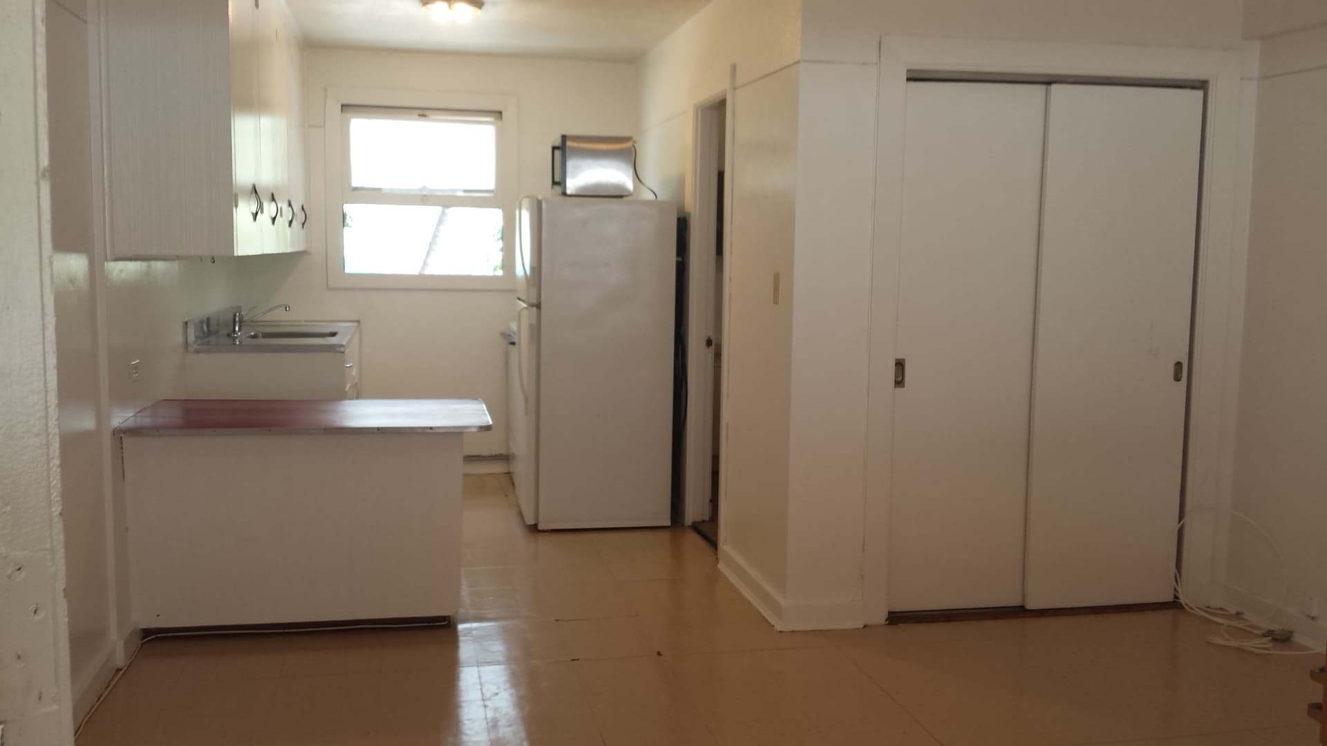 HONOLULU Apartment: 2449 KUHIO AVENUE