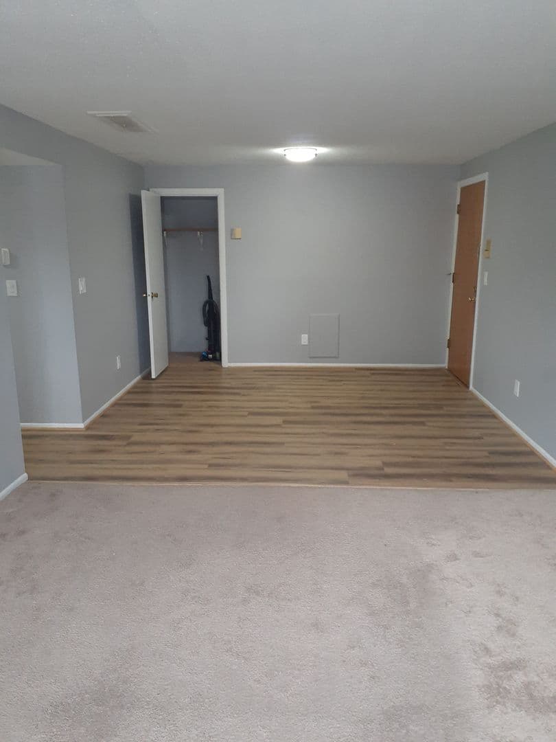 PROVIDENCE Apartment: 9-11 ALUMNI AVE/331 HOPE ST.