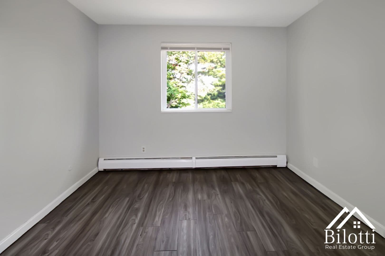 East Providence Apartment: 18 Lee Road