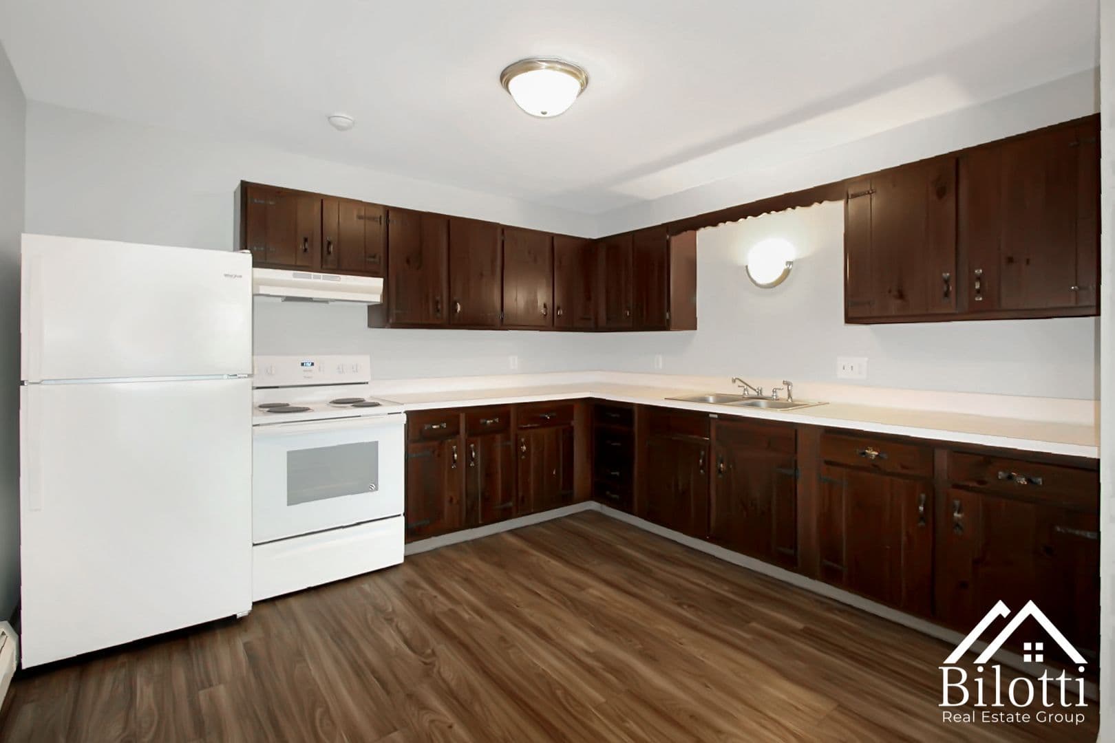 East Providence Apartment: 18 Lee Road