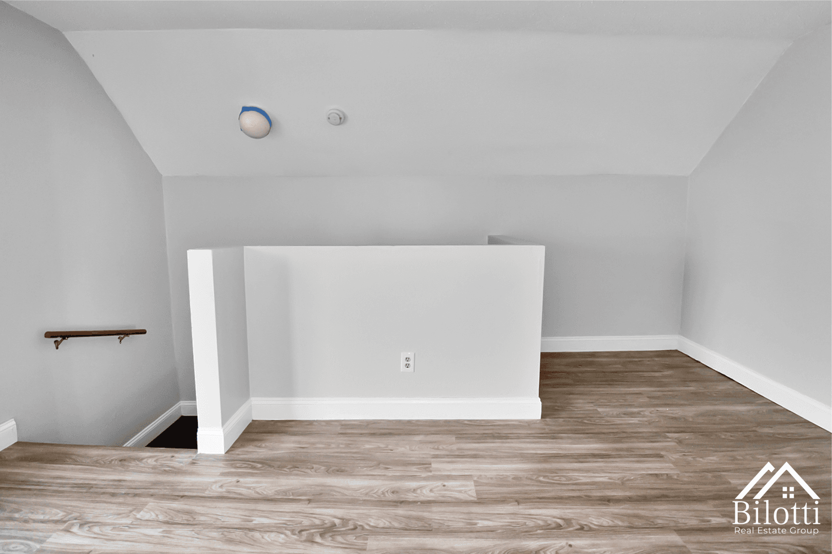 Fall River Apartment: 859 Pine Street