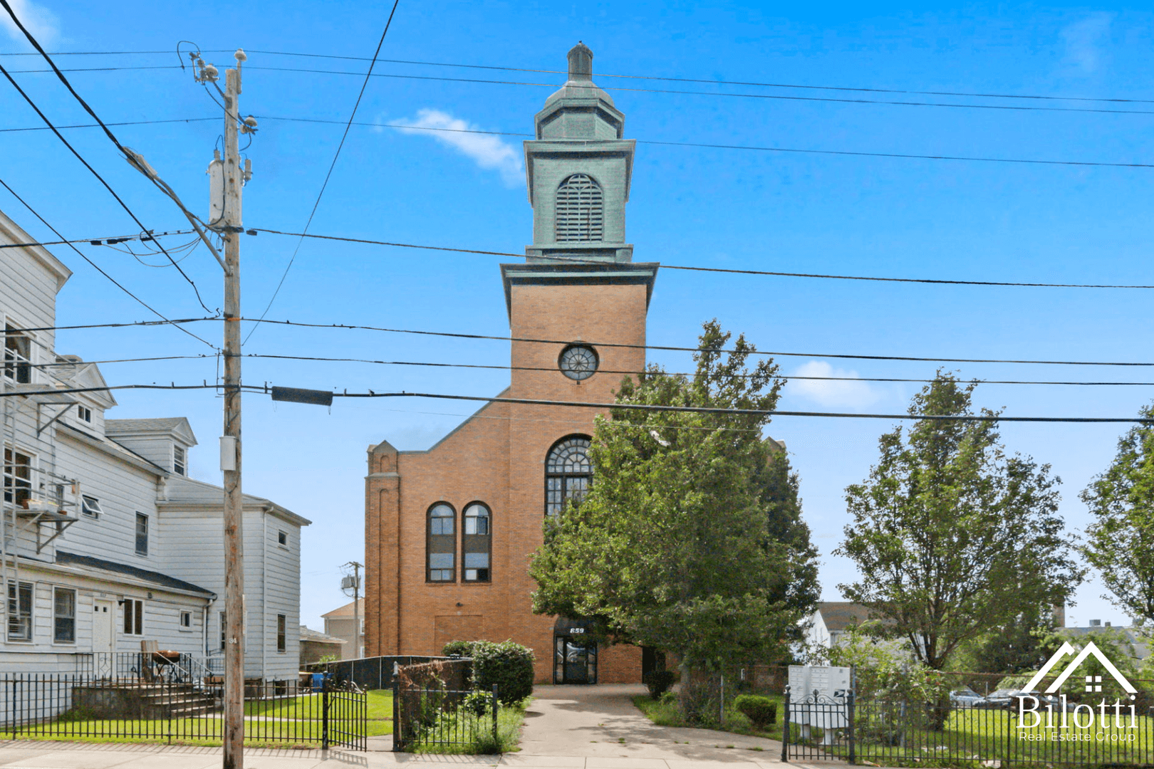 Fall River Apartment: 859 Pine Street